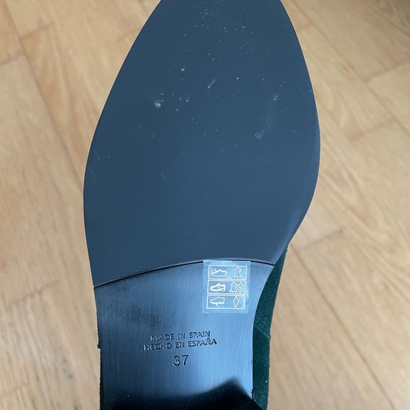 BRAND NEW Green suede ankle boots. Size 6.5 (European 37) L’intervalle - Picture 3 of 6